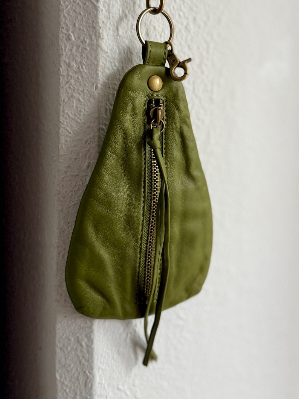 Vintage 00s Hobo International avocado green leather keychain pouch purse - Picture 8 of 11